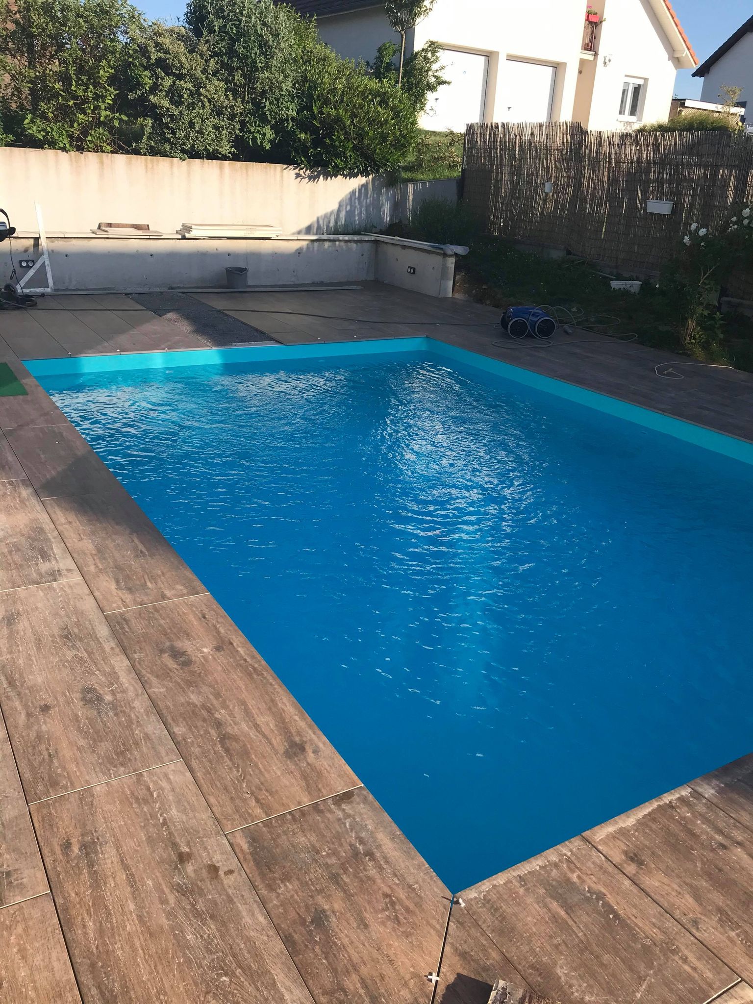Dalles terrasse piscine - dalles grès cérame imitation bois – 20 mm épaisseur – Treverk Home - quercia 40x120 - Anzile carrelage