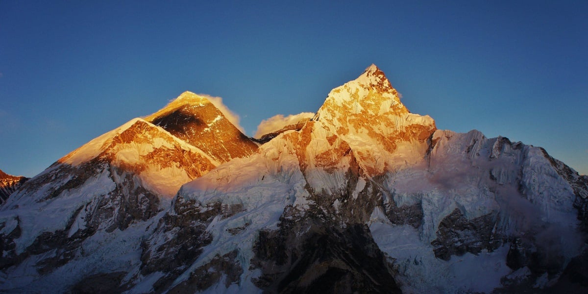 Jonathan Kubler - John Horn - sponsoring Anzile Carrelage - Everest summit - sommet lhotse - 2021 - couvreur montigny les metz - client anzile carrelage marly