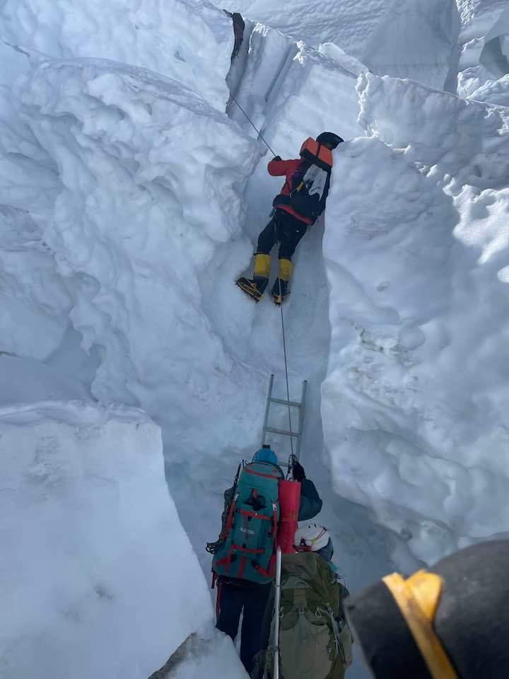 Jonathan Kubler - John Horn - sponsoring Anzile Carrelage - Everest summit - sommet lhotse - 2021 - couvreur montigny les metz - client anzile carrelage marly ice fall