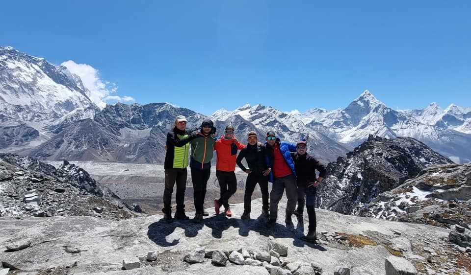 Jonathan Kubler - John Horn - sponsoring Anzile Carrelage - Everest summit - sommet lhotse - 2021 - couvreur montigny les metz - client anzile carrelage marly team