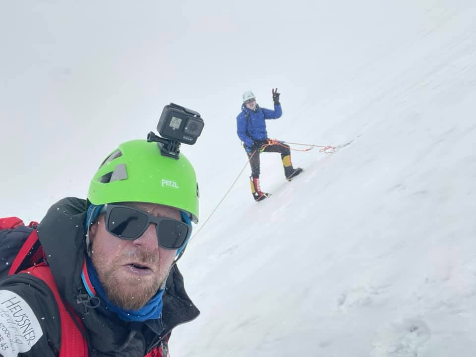 Jonathan Kubler - John Horn - sponsoring Anzile Carrelage - Everest summit - sommet lhotse - 2021 - couvreur montigny les metz - client - cp2 à 3 par face lhotse